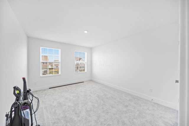 507 Walker Pointe Drive, Commercial Point, OH 43116