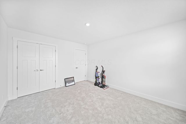 507 Walker Pointe Drive, Commercial Point, OH 43116