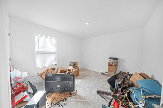 507 Walker Pointe Drive, Commercial Point, OH 43116