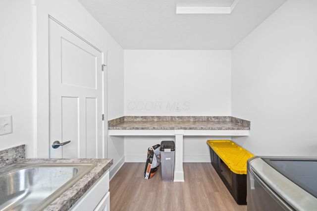 507 Walker Pointe Drive, Commercial Point, OH 43116