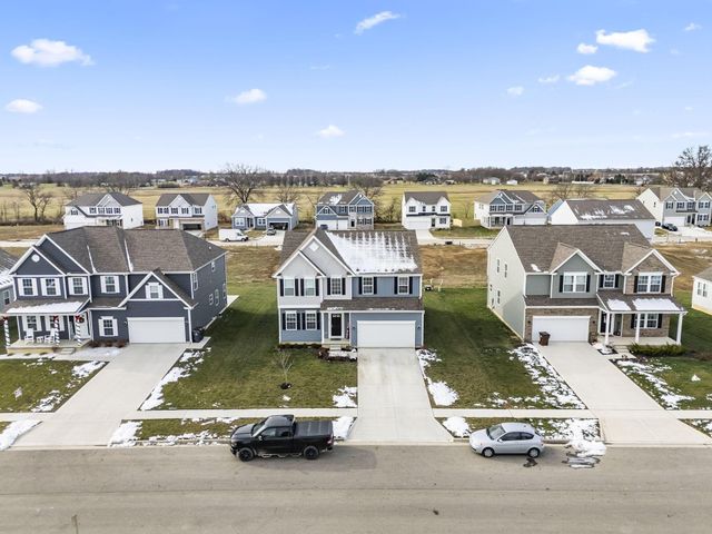 507 Walker Pointe Drive, Commercial Point, OH 43116