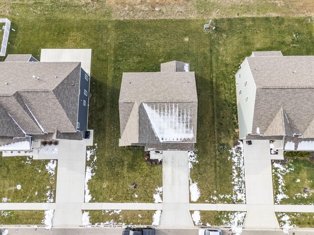 507 Walker Pointe Drive, Commercial Point, OH 43116