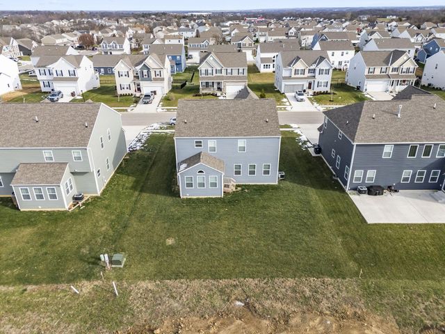 507 Walker Pointe Drive, Commercial Point, OH 43116