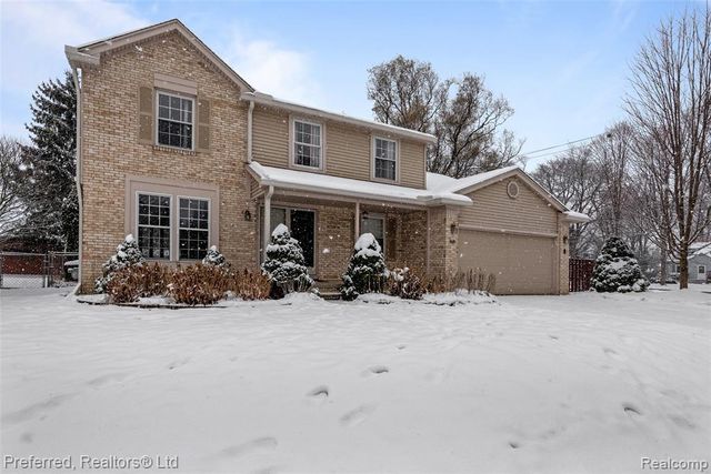 45377 Twining Street, Canton, MI 48187