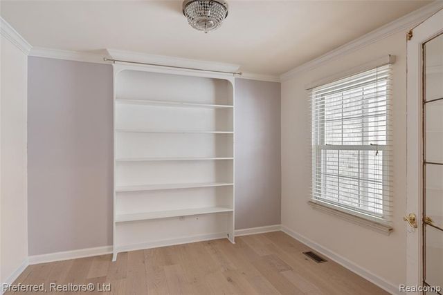 45377 Twining Street, Canton, MI 48187