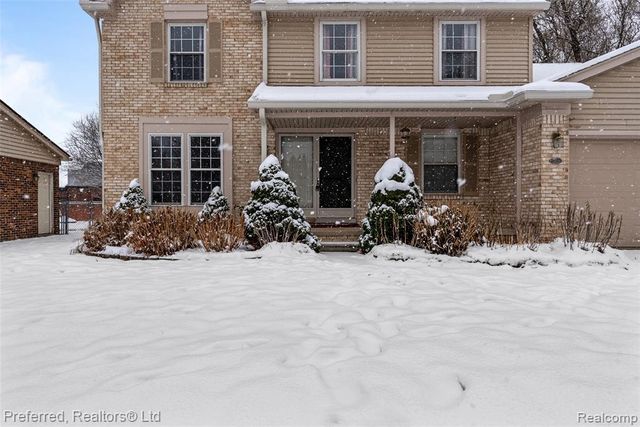 45377 Twining Street, Canton, MI 48187