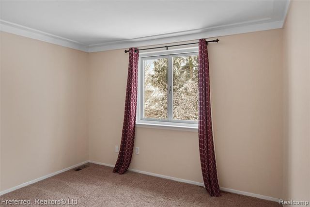 45377 Twining Street, Canton, MI 48187