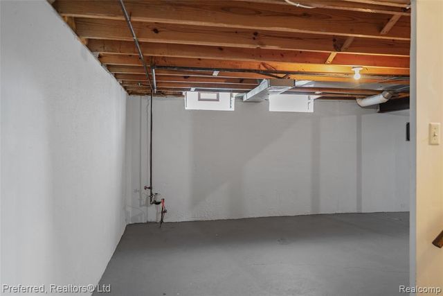 45377 Twining Street, Canton, MI 48187