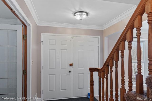 45377 Twining Street, Canton, MI 48187