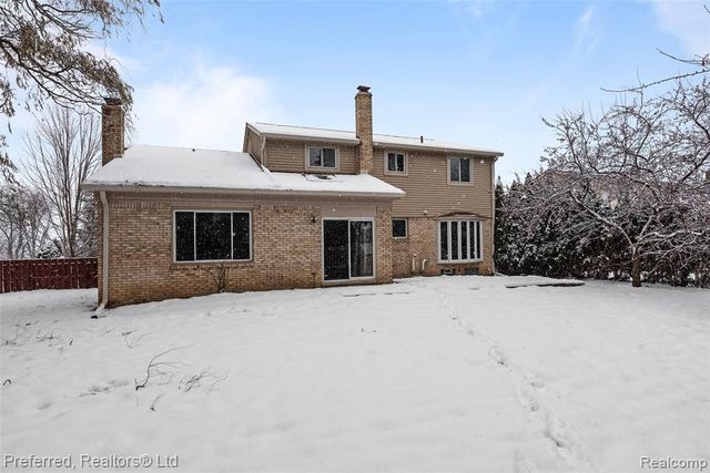 45377 Twining Street, Canton, MI 48187