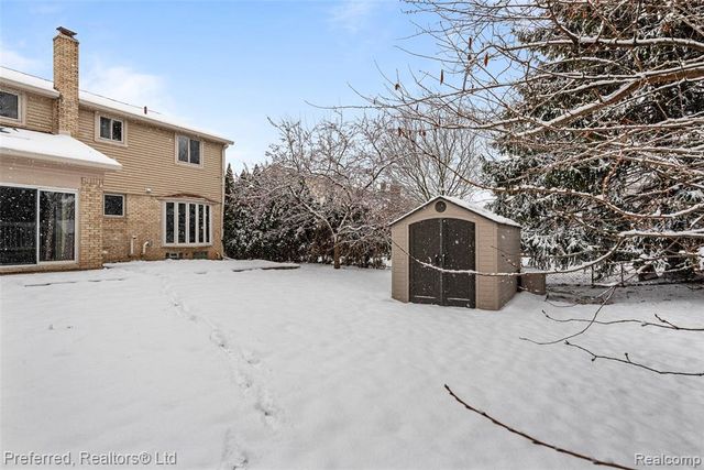 45377 Twining Street, Canton, MI 48187