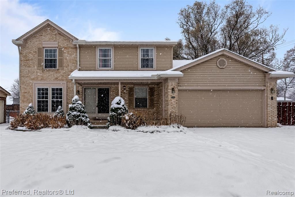 45377 Twining Street, Canton, MI 48187