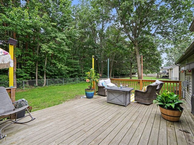 3672 Whispering Woods Drive, Muskegon, MI 49444