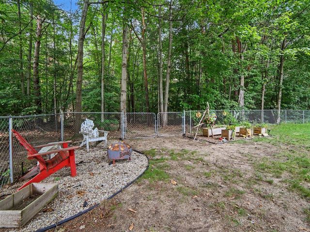 3672 Whispering Woods Drive, Muskegon, MI 49444