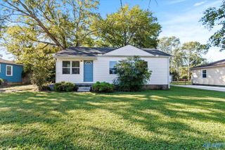 1824 Oakwood Avenue, Huntsville, AL 35811