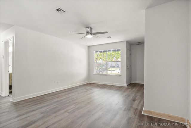 412 W Austin Street, Broken Arrow, OK 74011