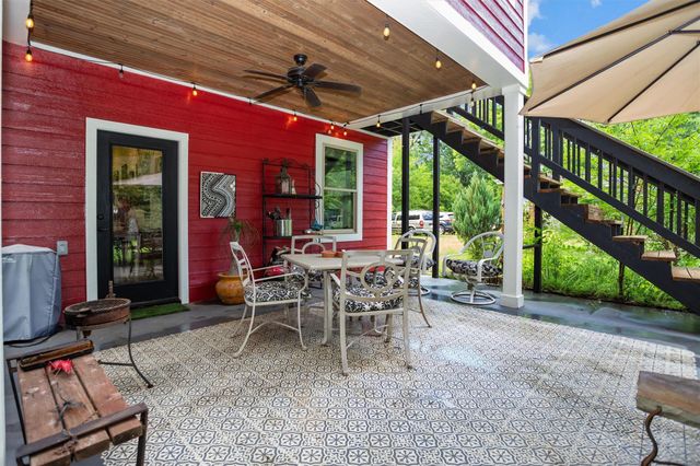 310 N Mound Street, Nacogdoches, TX 75961