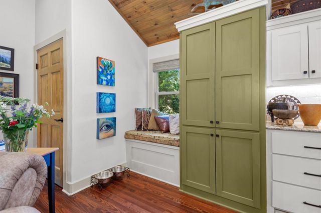 310 N Mound Street, Nacogdoches, TX 75961