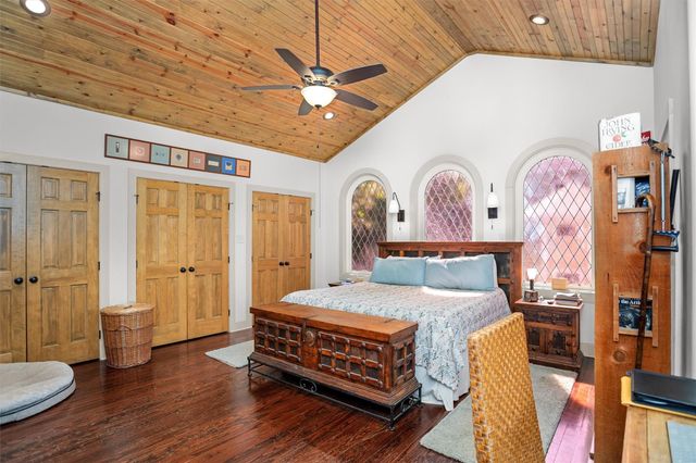 310 N Mound Street, Nacogdoches, TX 75961