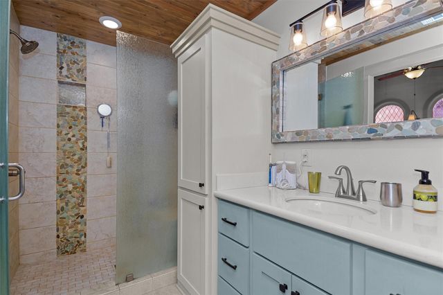 310 N Mound Street, Nacogdoches, TX 75961