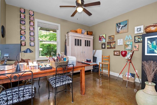 310 N Mound Street, Nacogdoches, TX 75961