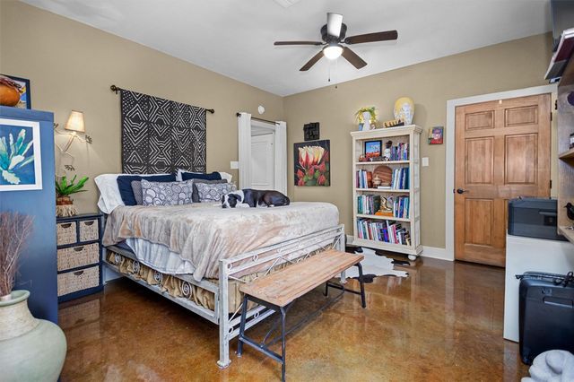 310 N Mound Street, Nacogdoches, TX 75961