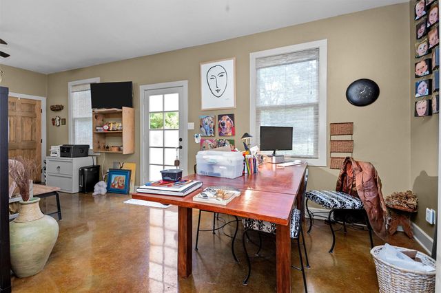 310 N Mound Street, Nacogdoches, TX 75961