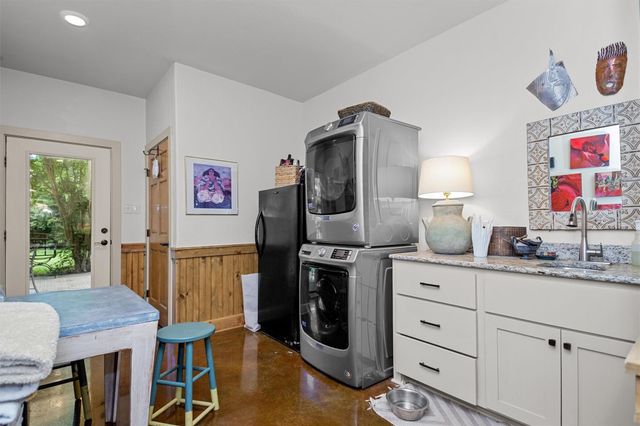 310 N Mound Street, Nacogdoches, TX 75961