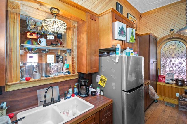 310 N Mound Street, Nacogdoches, TX 75961