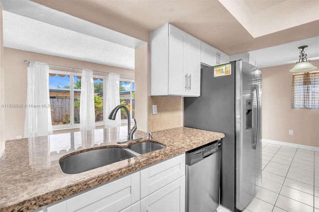9200 SW 54th St 0, Cooper City, FL 33328