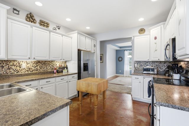 5450 E SPIVA CROSSING RD, Hallsville, MO 65255