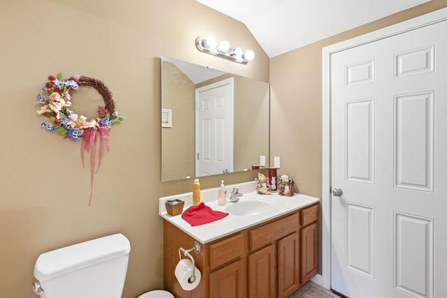 5450 E SPIVA CROSSING RD, Hallsville, MO 65255