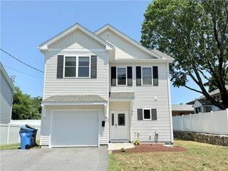 77 Batcheller Avenue, Cranston, RI 02920