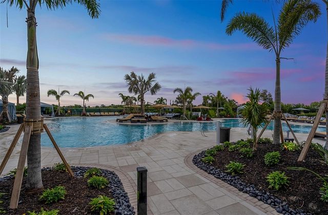 3307 HILLTOP CIRCLE, Bradenton, FL 34211