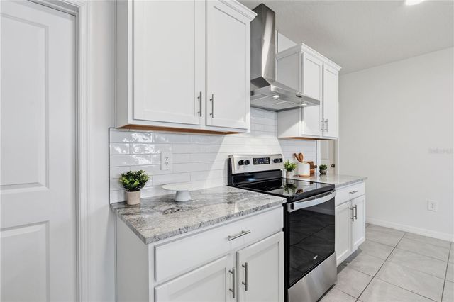 3307 HILLTOP CIRCLE, Bradenton, FL 34211