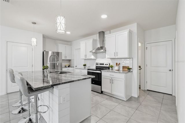 3307 HILLTOP CIRCLE, Bradenton, FL 34211
