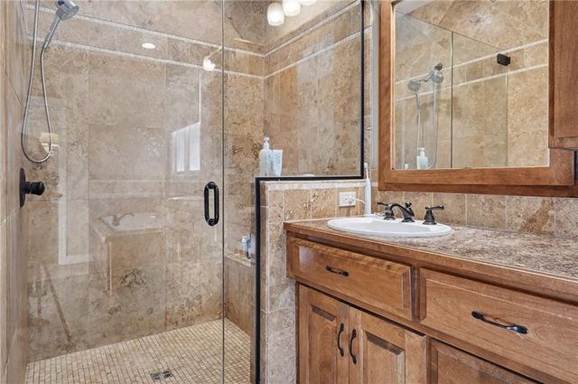 6205 Crystal Lane, Lawrence, KS 66049