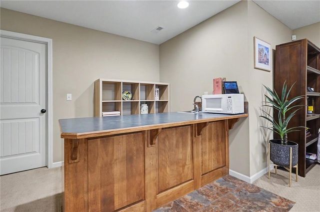 6205 Crystal Lane, Lawrence, KS 66049