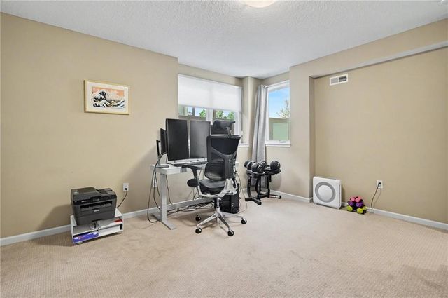 6205 Crystal Lane, Lawrence, KS 66049