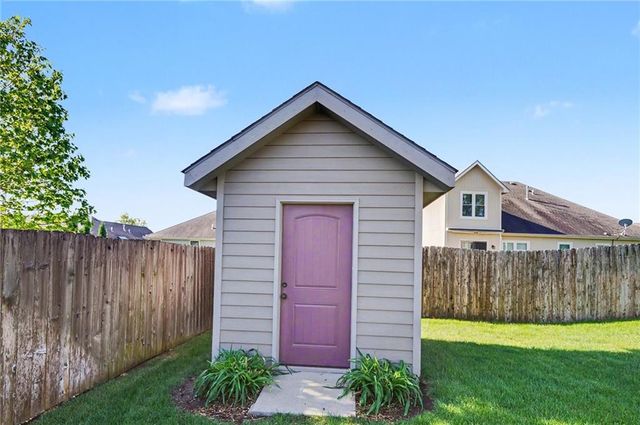 6205 Crystal Lane, Lawrence, KS 66049