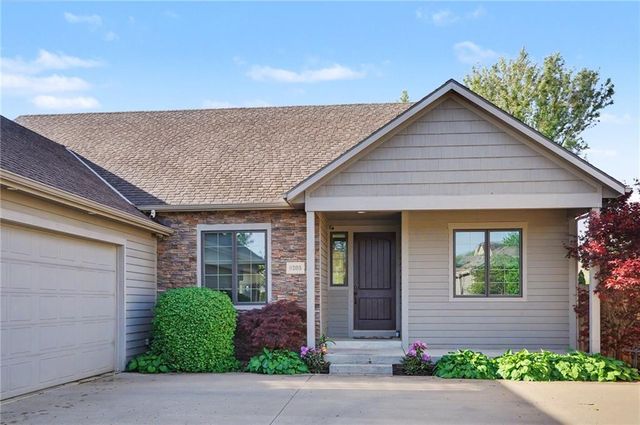 6205 Crystal Lane, Lawrence, KS 66049