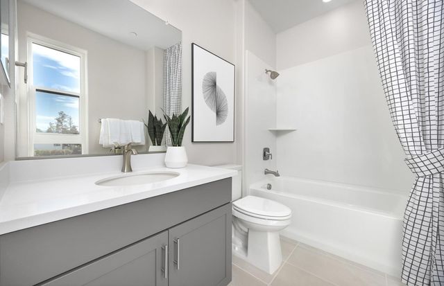1141 Milan Terrace 8, Sunnyvale, CA 94089