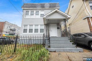 324 Ellis Avenue, Irvington, NJ 07111