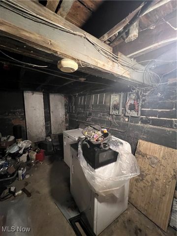 10508 Shale Avenue, Cleveland, OH 44104