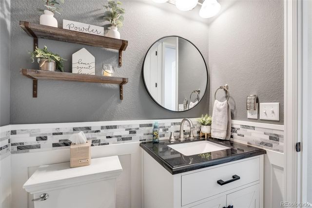 8477 Arapahoe Peak Street, Littleton, CO 80125