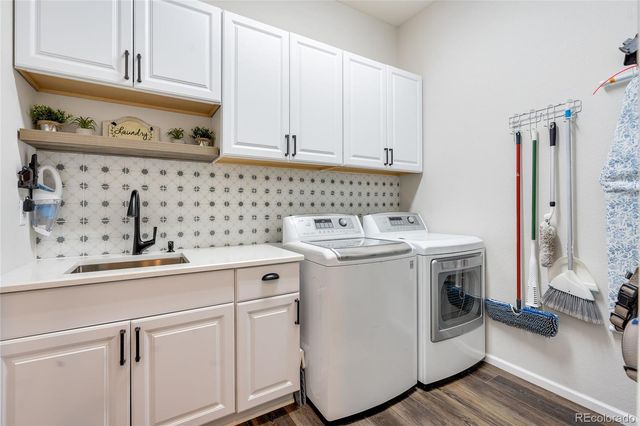 8477 Arapahoe Peak Street, Littleton, CO 80125