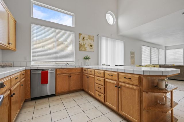 10412 Rubicon Ave, Stockton, CA 95219