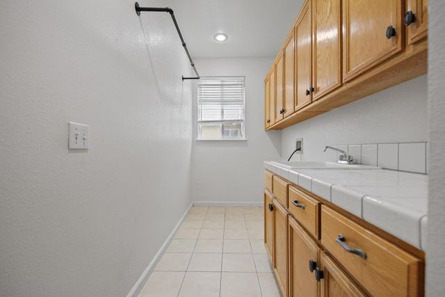 10412 Rubicon Ave, Stockton, CA 95219