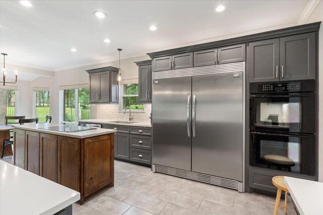30108 Torrey Pines CIR, Georgetown, TX 78628