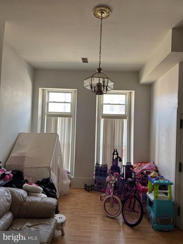 1736 MCCULLOH, Baltimore, MD 21217